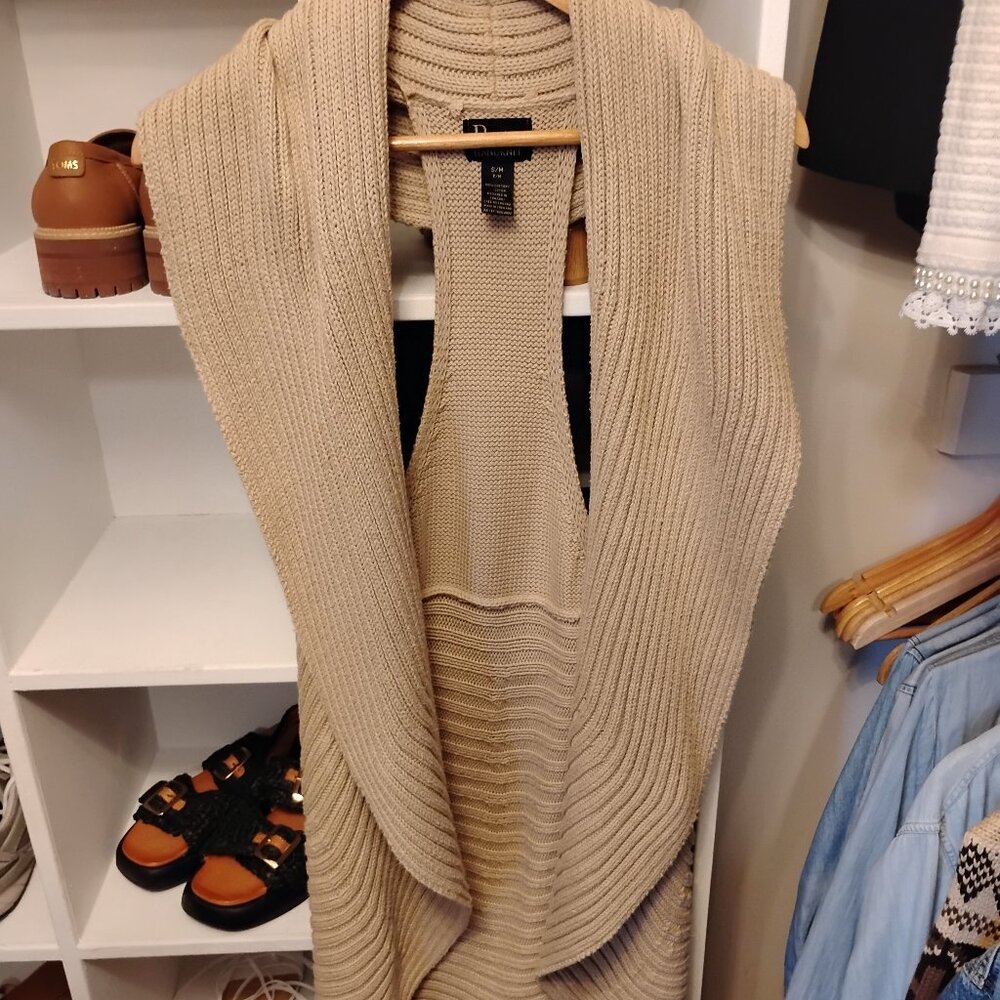 EUC Pure Handknit 100% Cotton Sleeveless Cardigan